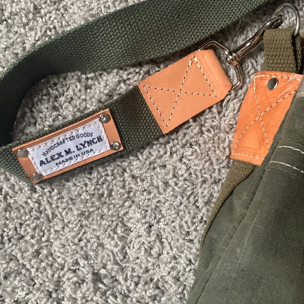 Alex M. Lynch Messenger Crossbody